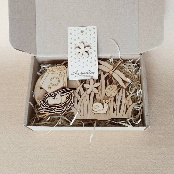 Гніздечко в траві